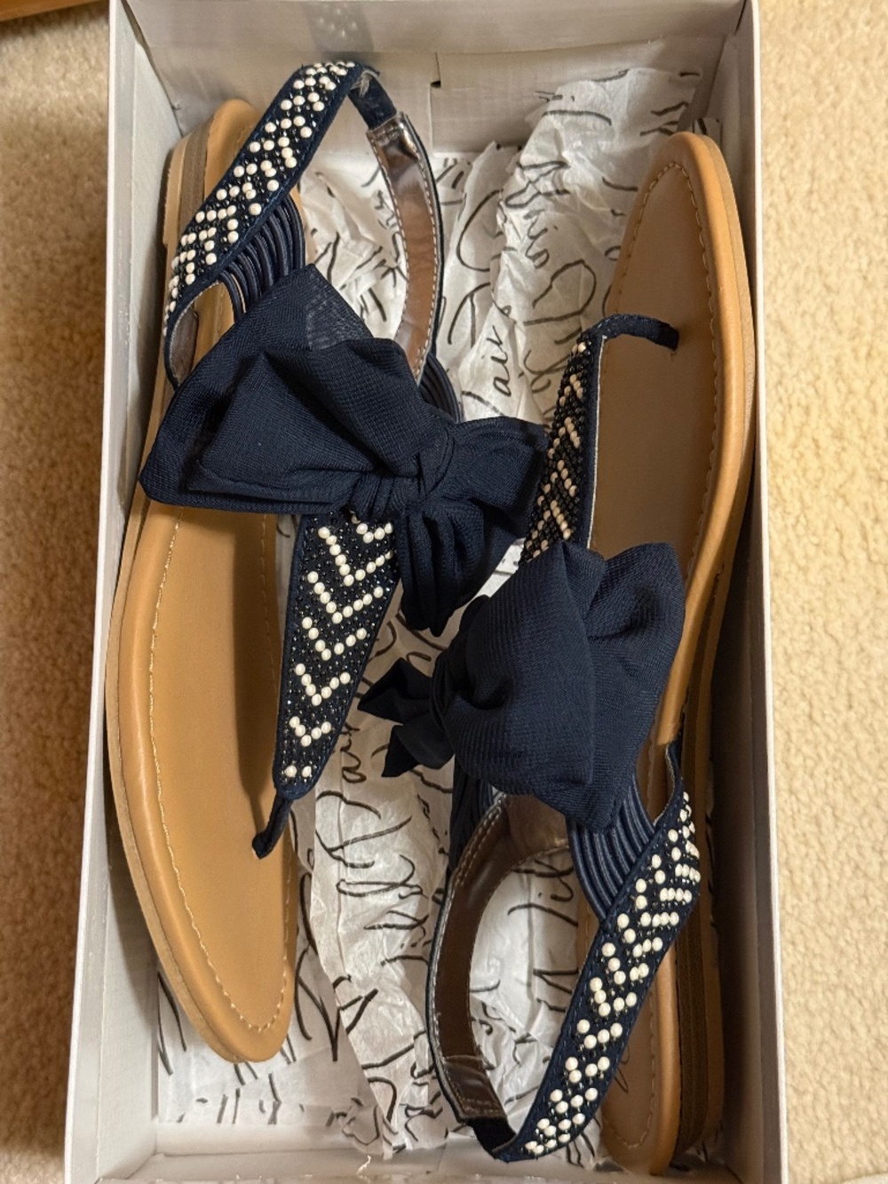 New Wild Pair Navy Sandals, size 9